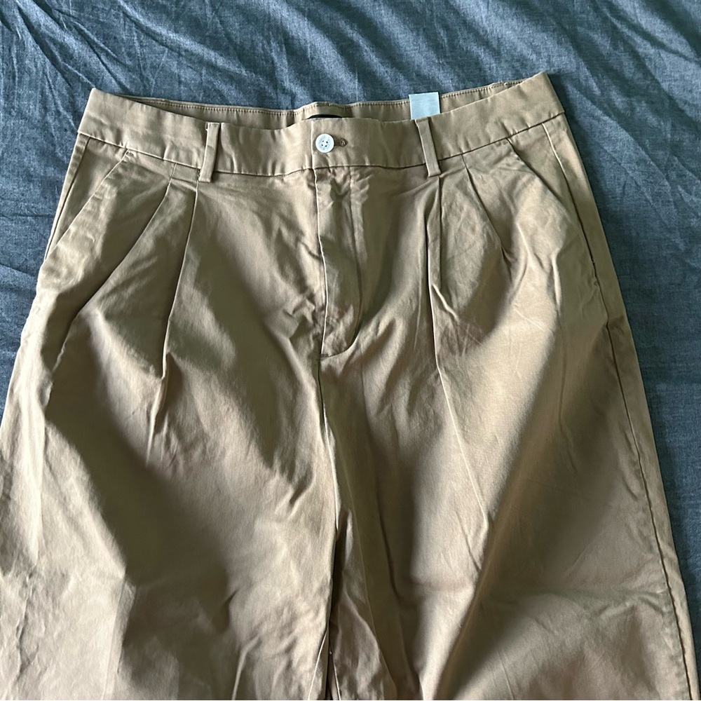 Banana Republic Cropped Chino